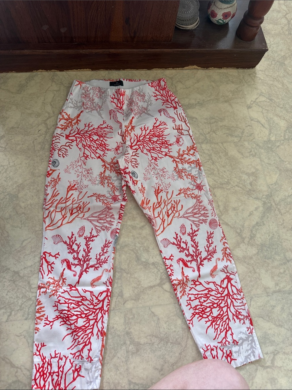 Women's Ankle Crop Pants with Coral Print - White & Red